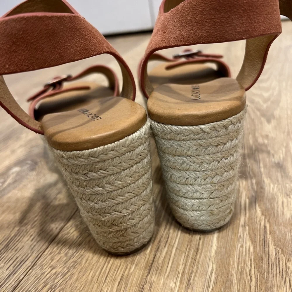 LUCKY BRAND NWOB NAVEAH Suede ankle strap wedge espadrille in canyon rose